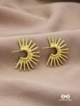 SUNLIT GLORY- GLISTENING SPIKED HOOPS