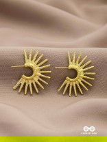 SUNLIT GLORY- GLISTENING SPIKED HOOPS