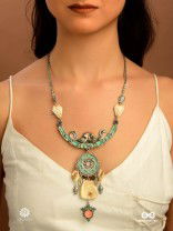 DUNE WHISPERS - RUSTIC STONE EMBELLISHED NECKLACE