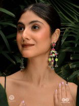 VIVA CHARM - VIBRANT DUAL-TONE ENAMEL EARRING