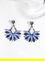 Flower Power Scintillating Blue Earrings