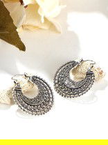 The Lady With A Class Traditional Motif Earrings 