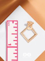 The modern girl’s intriguing artistic ear-jackets