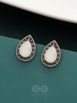 The Sparkling Dew- Silver Stud Earrings