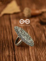 The Curved Artwork - Oxidised Boho Ring