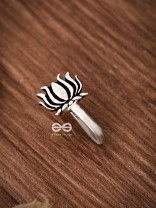 The Little Lotus Non-piercing Boho Nosepin
