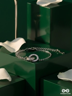 GIORA ITALIA - ORLA CONNECT – STAINLESS STEEL ANTI-TARNISH INTERLOCK SILVER BRACELET