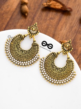 An Elegant Intricate Pearl Delight (Golden) - Embellished Oxidised Collection