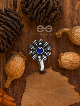 The Floral Fantasy - Embellished Non-pierced Nosepin (Sapphire Blue)
