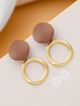 Miss Congeniality - Statement Golden Earrings