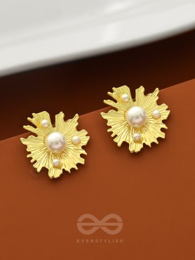 Pearl n Oyster- Golden Pearl Earrings