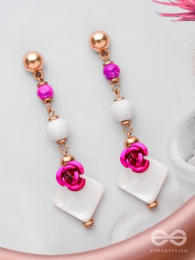 THE SPRING FLING - PLAYFUL PEARL DROP EARRINGS 