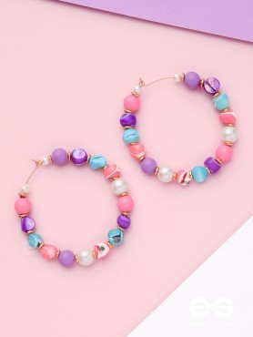 FUNKY FUNFAIR FANTASY - CUTE HOOP EARRINGS