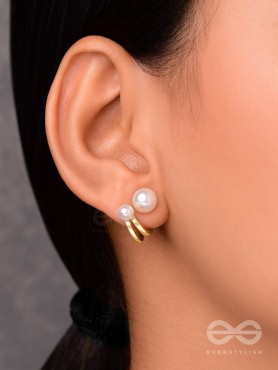 DUET OF PEARLS - GOLDEN STUDS