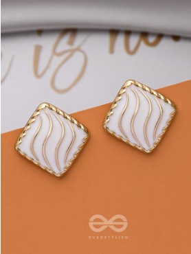 MODERN DELIGHTS - GOLDEN EMBELLISHED STUD EARRINGS (WHITE)