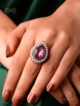 VRASHTA - THE MAGESTIC RAINDROP - STONE AND BEADS EMBROIDERED RING