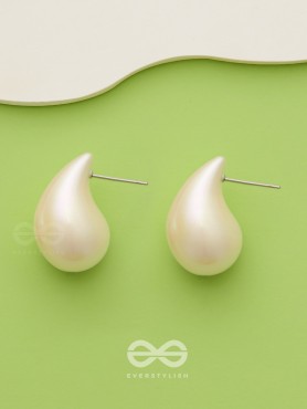 Glitter Drops - Holographic Acrylic Earrings (White)