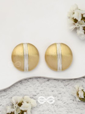 Subtle Streak - Golden Stud Earrings
