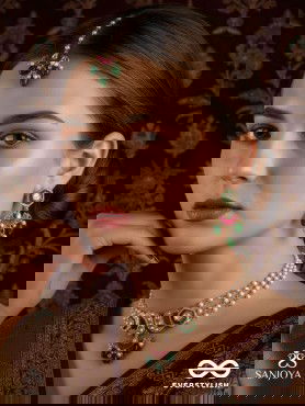 SHASHIRATNA- JEWEL OF THE MOON - HANDMADE KUNDAN SET WITH NECKLACE, EARRINGS AND MAANGTIKA