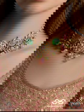 HARITRINA - GREEN AND PINK BEAUTY - ORNATE KUNDAN CHOKER WITH FLORAL MOTIFS AND SPARKLING DROPS