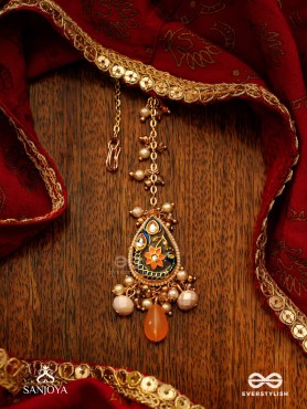 SANDHYAPRIYA - LOVER OF DUSK - EXQUISITE GOLDEN ENAMELLED KUNDAN MAANGTIKA WITH LUSTROUS ORANGE GEM DROPS