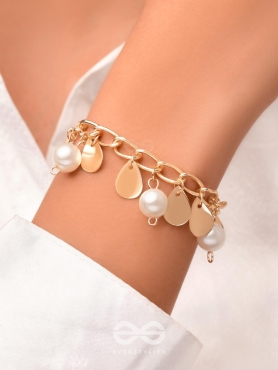 Pearly Rain - Golden Pearl Bracelet