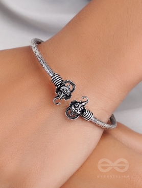 The Divine Delight- Oxidised Bangle Bracelet