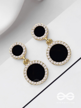 MIDNIGHT ENCHANTMENT - GOLDEN AND BLACK DROP EARRINGS
