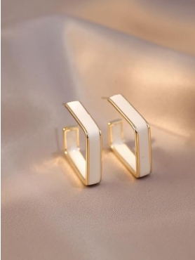 ONCE UPON A SQUARE - GOLDEN ENAMELLED EARRINGS (WHITE)
