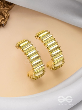 CRYSTAL GALAXIES - GOLDEN EMBELLISHED EARRINGS (GOLDEN)