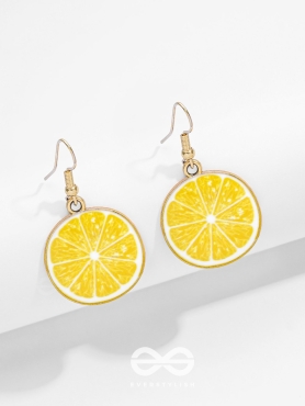 THE SOUR SPLASH - GOLDEN EMBELLISHED EARRINGS