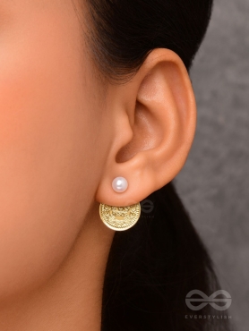Victorian Rush - Golden Pearl Ear Jackets