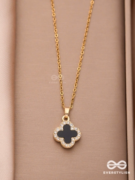 Mystic Clover - Crystal Embellished 2-in-1 Pendant (Black and White)