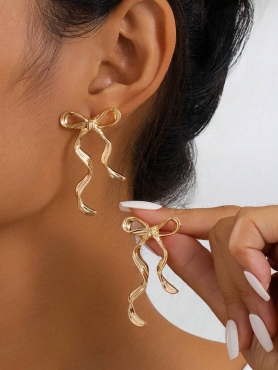 WISP KNOT- SOFT AND CURVY BOW INSPIRED EARRINGS
