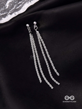 MOONLIT VEIL - DELICATE METALLIC CHAIN DANGLERS