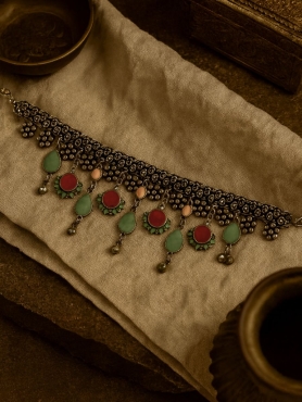 CHARM BLOSSOM - ANTIQUE ENAMELLED OXIDISED NECKLACE