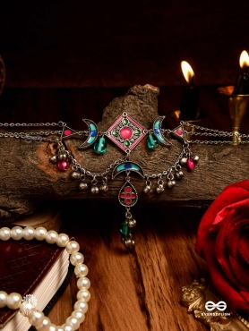 MOONFESTA - ETHNIC CRESCENT NECKLACE