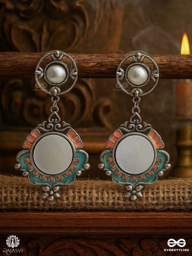 MOON DIAL – PEARL-CENTERED ENAMELLED OXIDISED EARRING