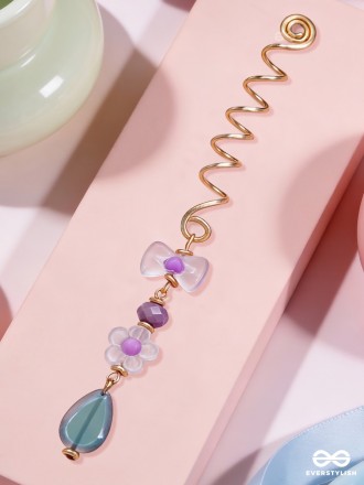 SEAFOAM TWIST - TRENDY BRAIDLET WITH OCEAN-TONED CHARM DETAIL