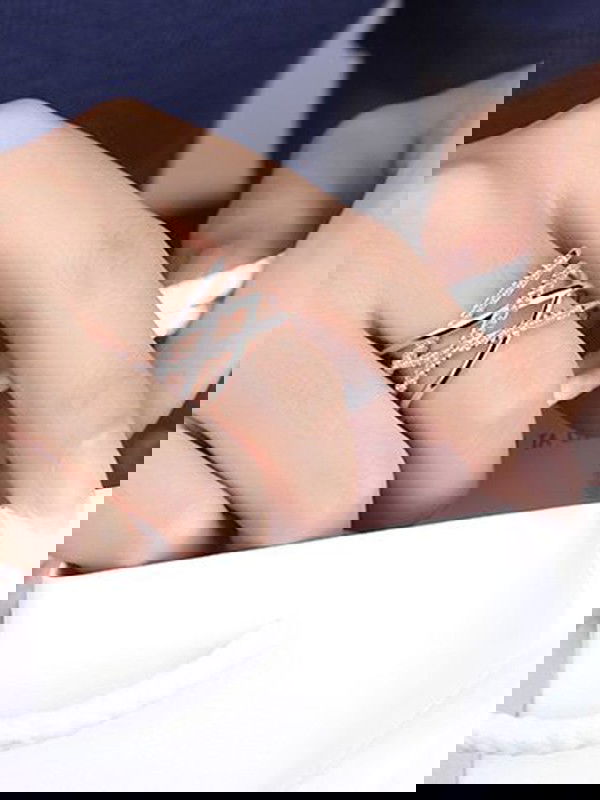 Ardent Crisscross Adjustable American Diamond Ring