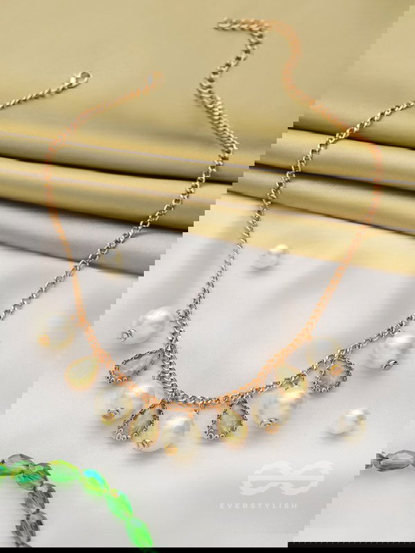 The Daisy Shrub- Golden Embellished Necklace With Anti-Tarnish Coating 