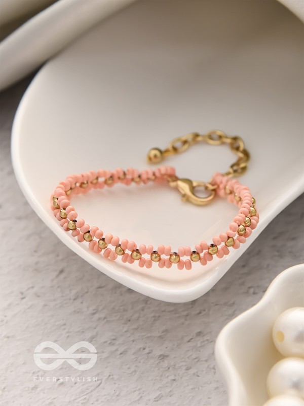 The Dahlia Aisle- Golden Beaded Bracelet