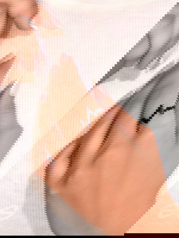  THE TWISTED VINE- ELEGANT BLACK RING