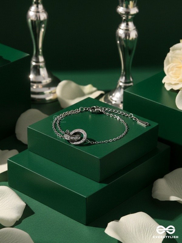 GIORA ITALIA - ORLA CONNECT – STAINLESS STEEL ANTI-TARNISH INTERLOCK SILVER BRACELET
