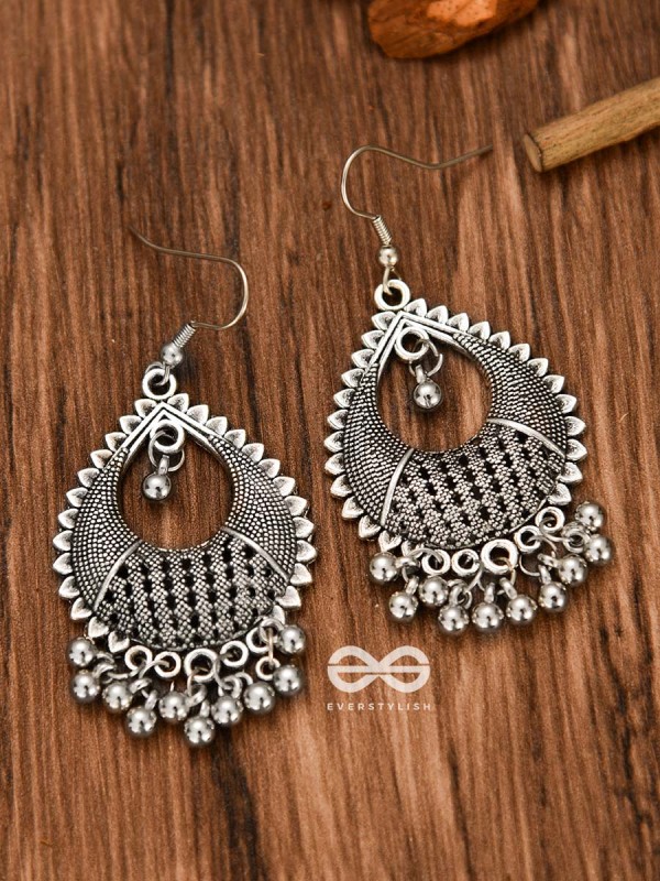 The Intricate Mesh Droplets (Silver) - Oxidised Boho Earrings