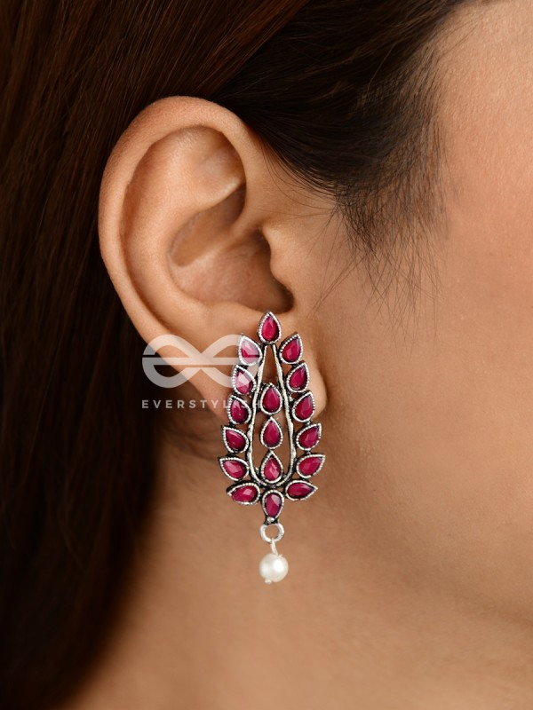 The Shimmering Leaves (Onyx Black)- Embellished Oxidised Earrings