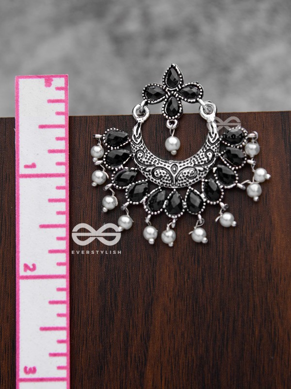 The Elegance of Royalty (Onyx Black) - Embellished Oxidised Earrings