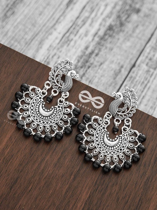 The Peacock Motif Moon Black Pearl Earrings - Silver