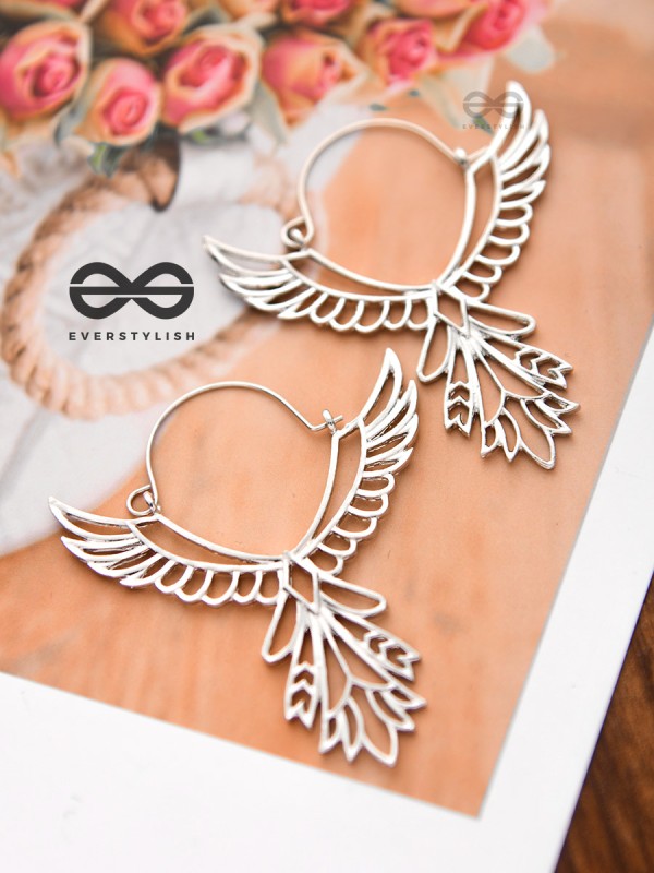 The Angel of Strength - Gorgeous Statement Earrings (Silver)