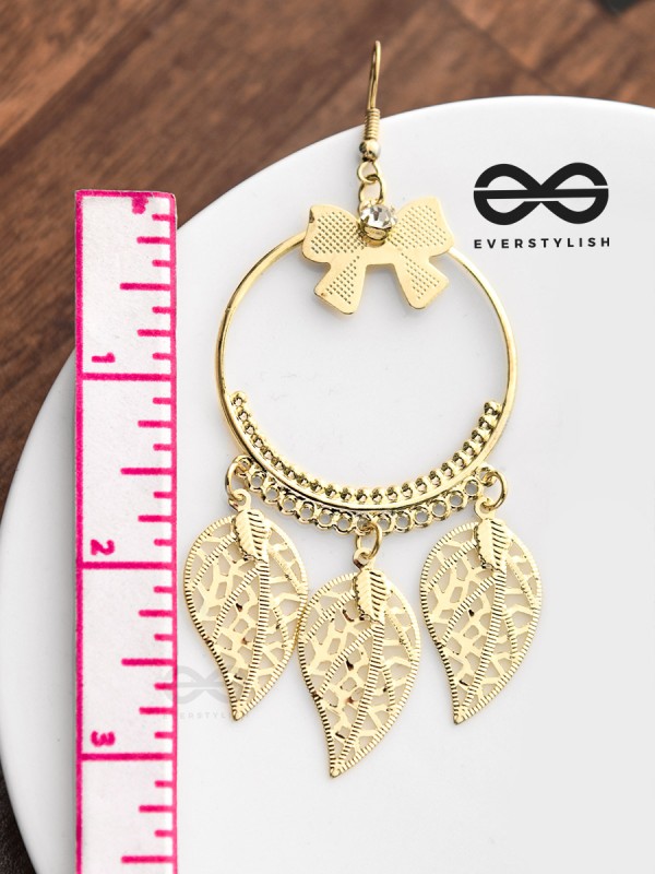 The Playful Charm - Golden Light-weight Earrings